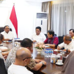 Menag memimpin rapat persiapan ibadah haji tahun 1445H