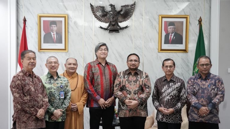 Dukung Peringatan Waisak di Candi Borobudur, Menag: Kami Berharap Ada Kebersamaan