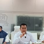 Kepala Biro Ortala Kemenag, Nurudin (tengah)