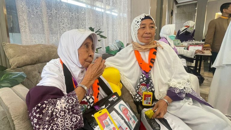 Keberkahan Ibadah Haji Bersama Ibu: Kisah Nurjanah dan Nenek Ummi