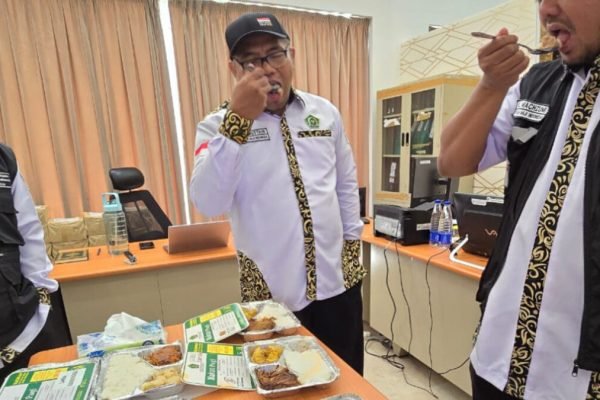 Lakukan Pengecekan Sampel, Pastikan Kelayakan Makanan buat Jemaah Haji