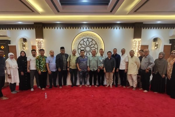 Pertemuaan Kemenag dan Asosiasi PPIU dan PIHK