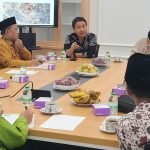 Dirjen PHU Hilman Latief dan Direktur Bina Haji Arsad Hidayat bertemu jajaran PBNU di Jakarta