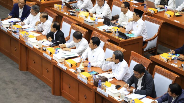 Rapat Dengar Pendapat Kemenag dan DPR