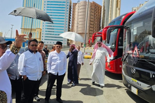Menteri Agama Cek Kesiapan Layanan Haji di Makkah: Hotel, Bus, dan Katering