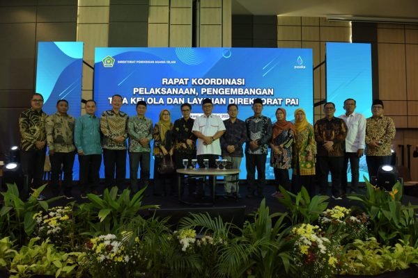 Peran Vital Guru PAI dalam Era Digital: Meningkatkan Kompetensi dan Adaptasi di Tengah Generasi Z