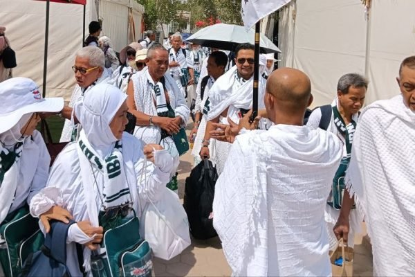 Jamaah haji Indonesia mulai tiba di Arafah