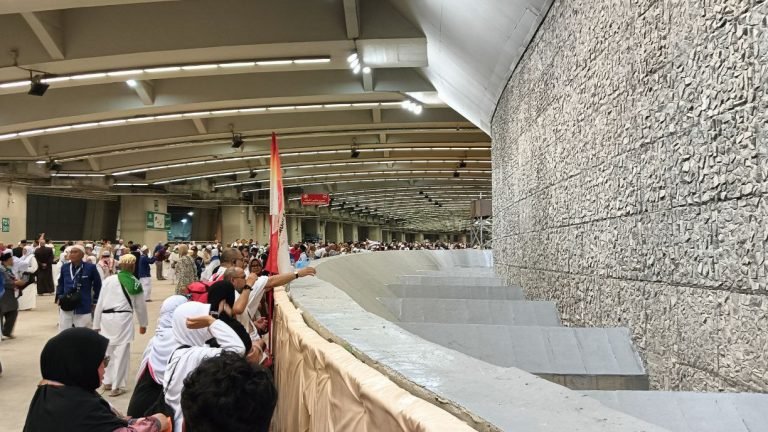 PPIH Tetapkan Jadwal Lontar Jumrah di Mina: Panduan Keselamatan dan Kesehatan bagi Jamaah Haji Indonesia