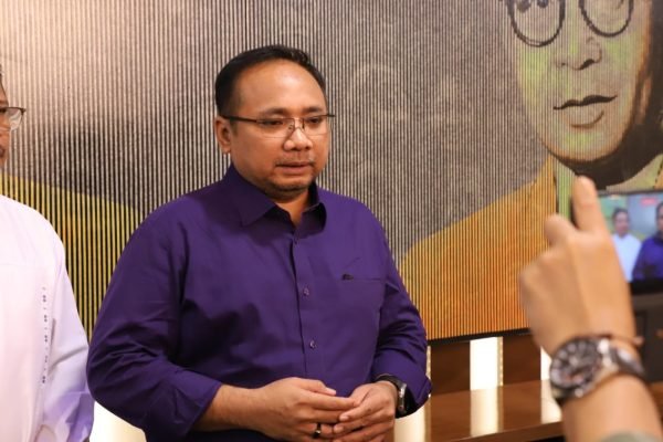 Menteri Agama Yaqut Cholil Qoumas didampingi Plh. Sekjen Suyitno