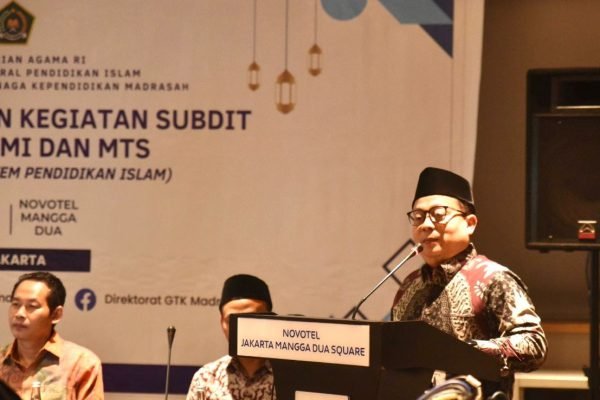 Direktur GTK Madrasah Thobib Al Azyhar