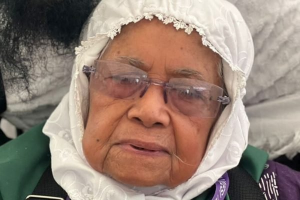 Nenek Kambe Lapoto Yamma (88), jemaah lansia asal Makassar saat tiba di Jeddah