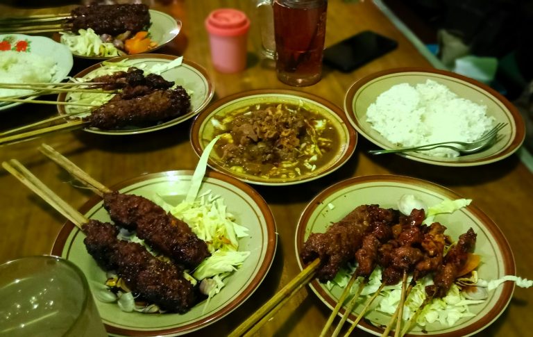 Ahli Gizi Patahkan Mitos Daging Kambing Picu Hipertensi