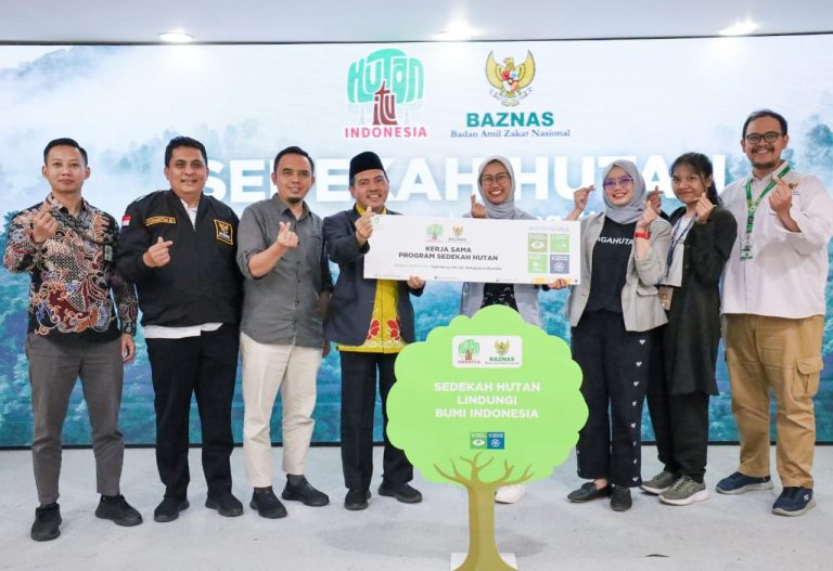 BAZNAS RI dan HII Gulirkan Program Sedekah Hutan untuk Jaga Kelestarian Alam