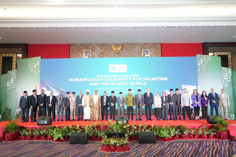 Menag Serukan Masyarakat Aktif Mendukung Perjuangan Palestina melalui Aksi Nyata