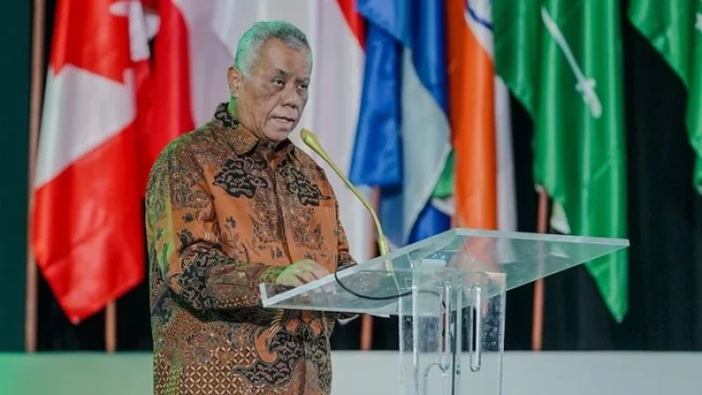 Rektor UI: Filsafat antar-Budaya yang Diimplementasikan Walisongo Dapat Menjadi Solusi Konflik Global