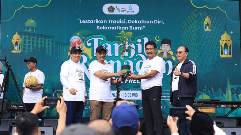 Tarhib Ramadhan 1446 H, Kemenag Bagikan al-Qur’an dan Bibit Pohon secara Gratis