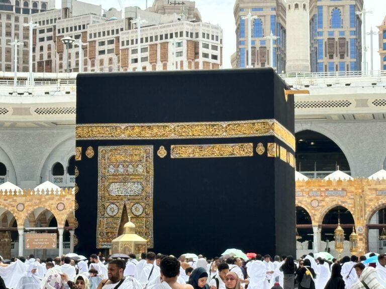 Untuk Mencegah Penyalahgunaan, Arab Saudi Hentikan Sementara Penerbitan Visa Umrah